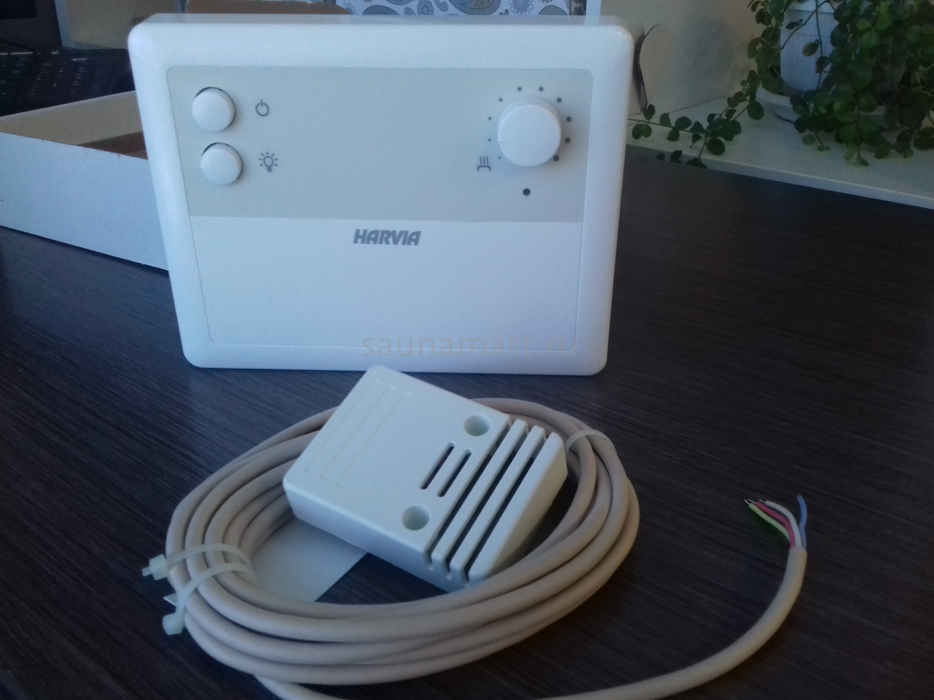 Пульт управления Harvia Senlog для каменок 2.3-9 кВт Пульт управления Harvia Senlog для каменок 2.3-9 кВт